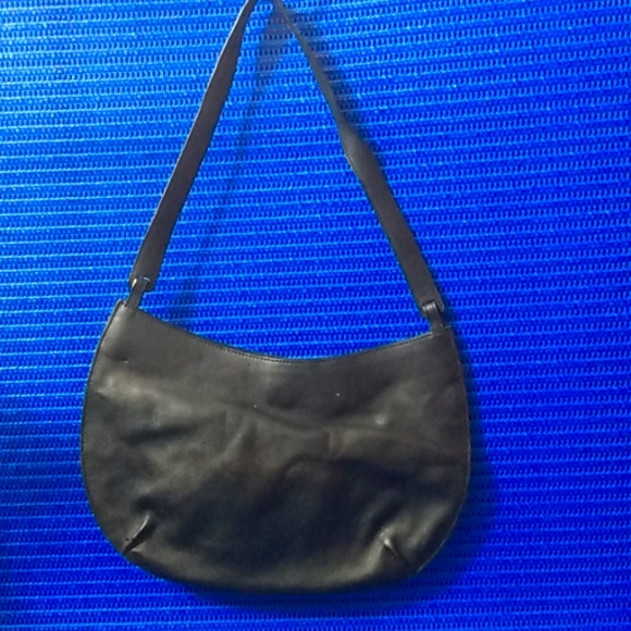 Dkny - Picture 1 of 6